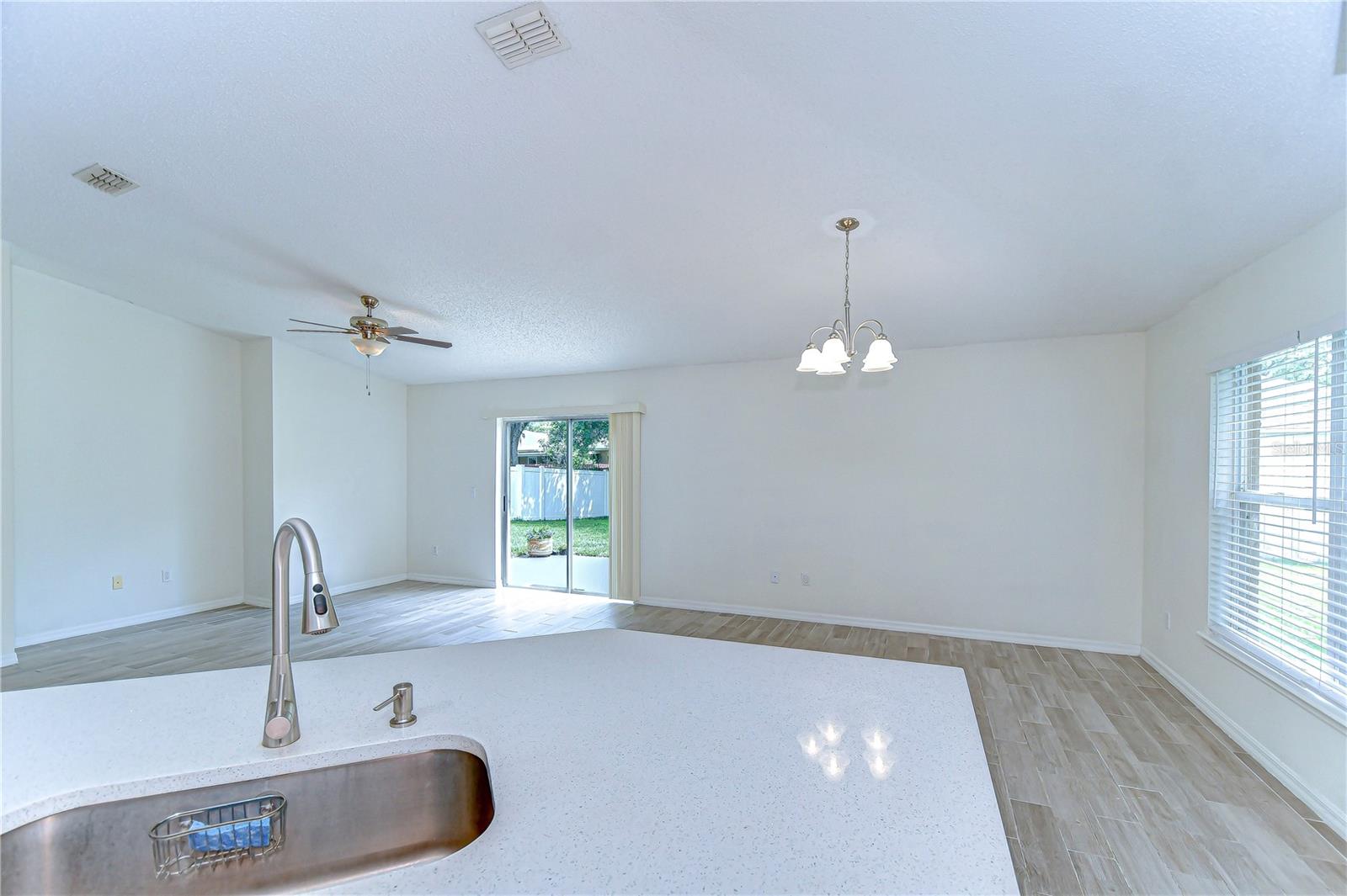 Image 17 of 48 For 18303 Elmhurst Lane