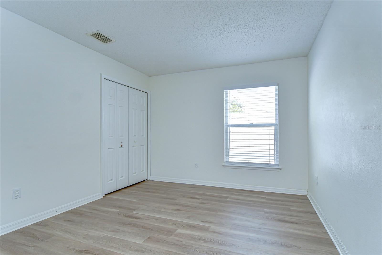 Image 30 of 48 For 18303 Elmhurst Lane
