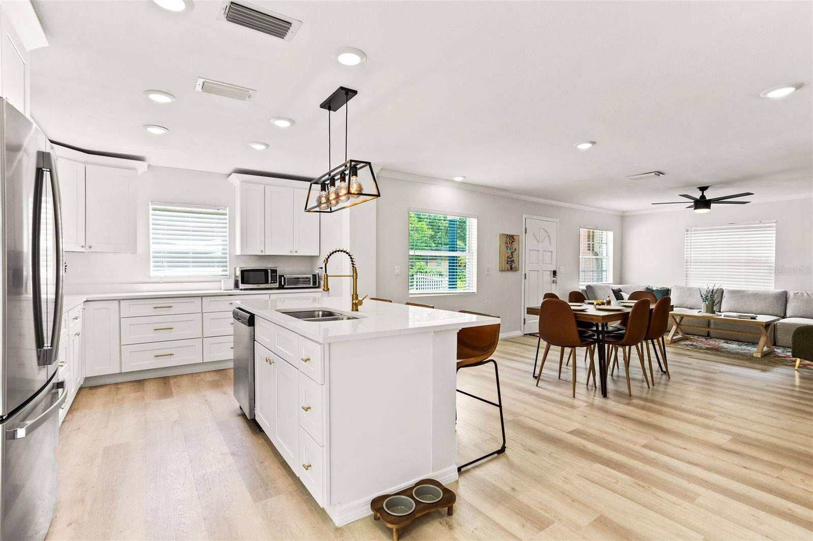 Image 6 of 39 For 6908 Lynn Avenue