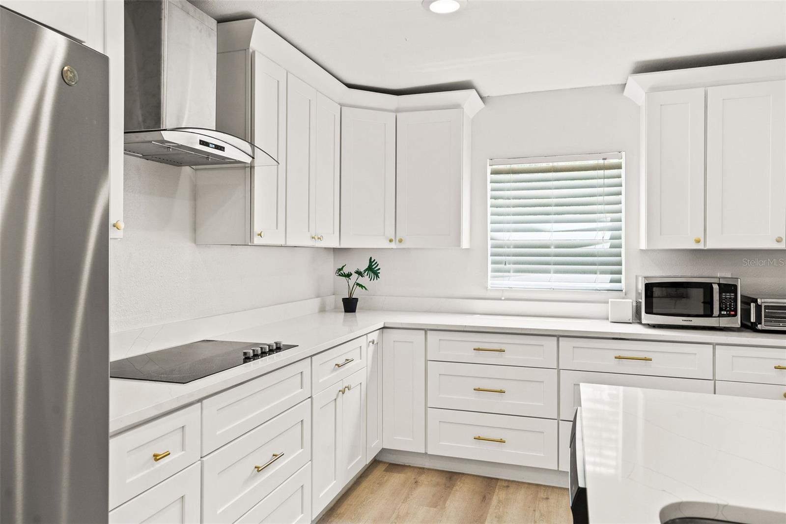 Image 8 of 39 For 6908 Lynn Avenue