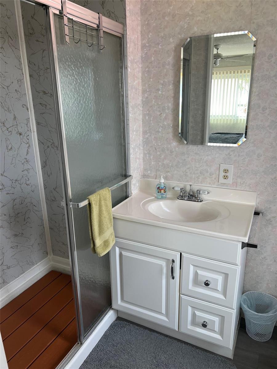 Image 19 of 28 For 210 Royal Palm Circle