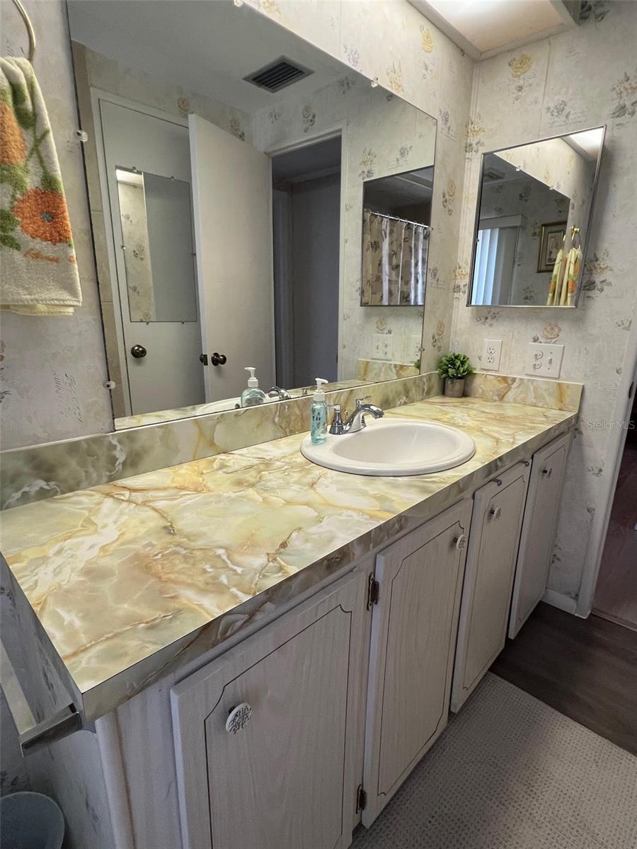 Image 25 of 28 For 210 Royal Palm Circle