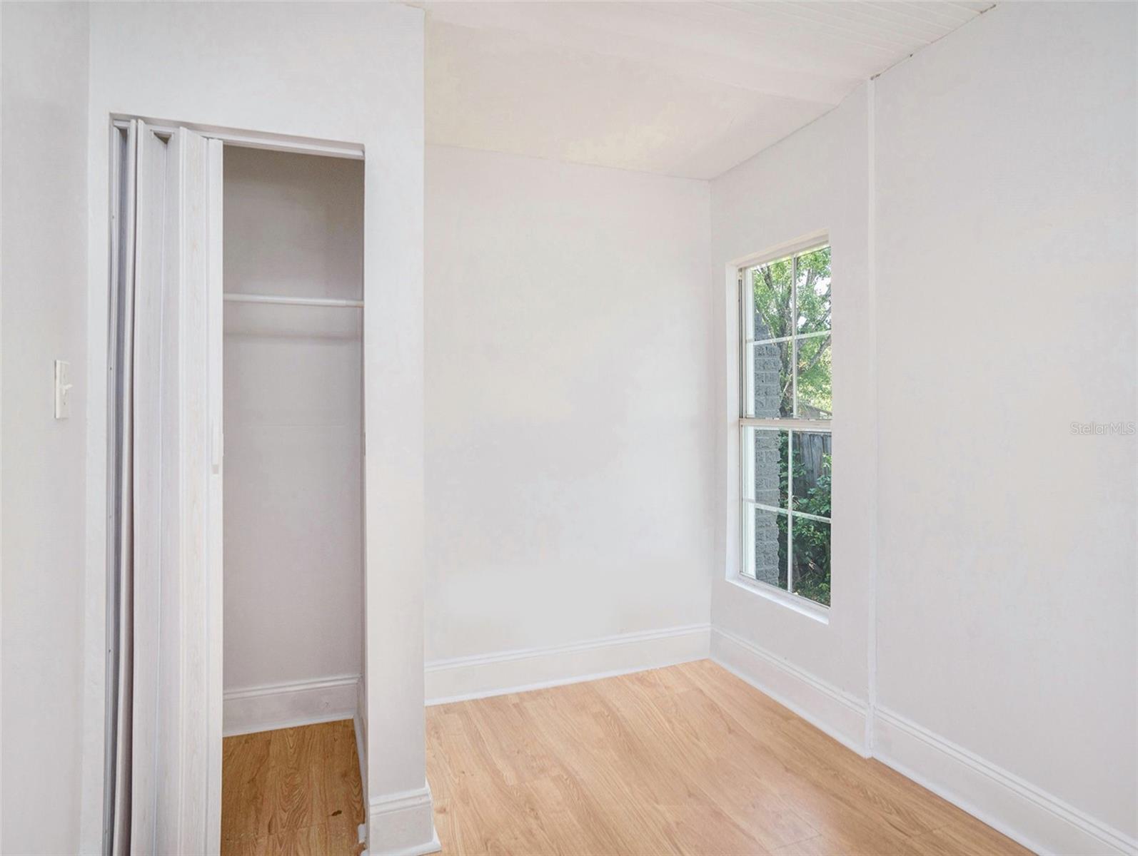 Image 17 of 35 For 8114 11th Street
