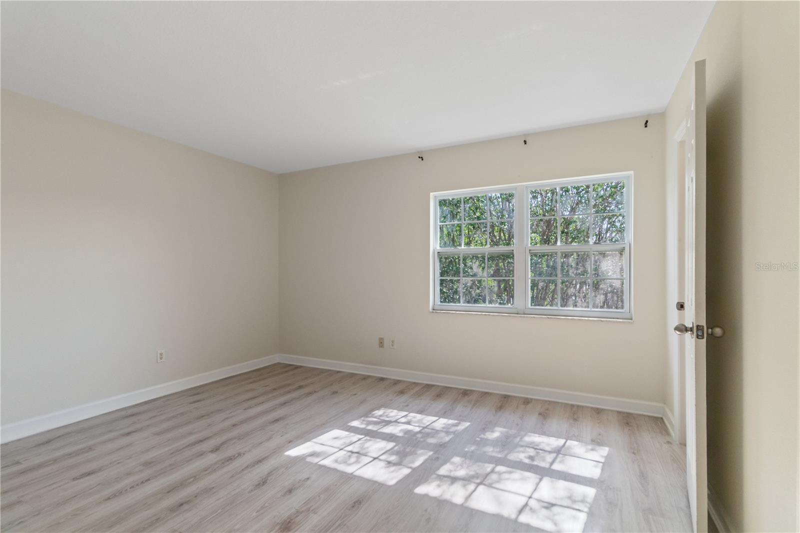 Image 12 of 24 For 10309 Carrollwood Lane 11