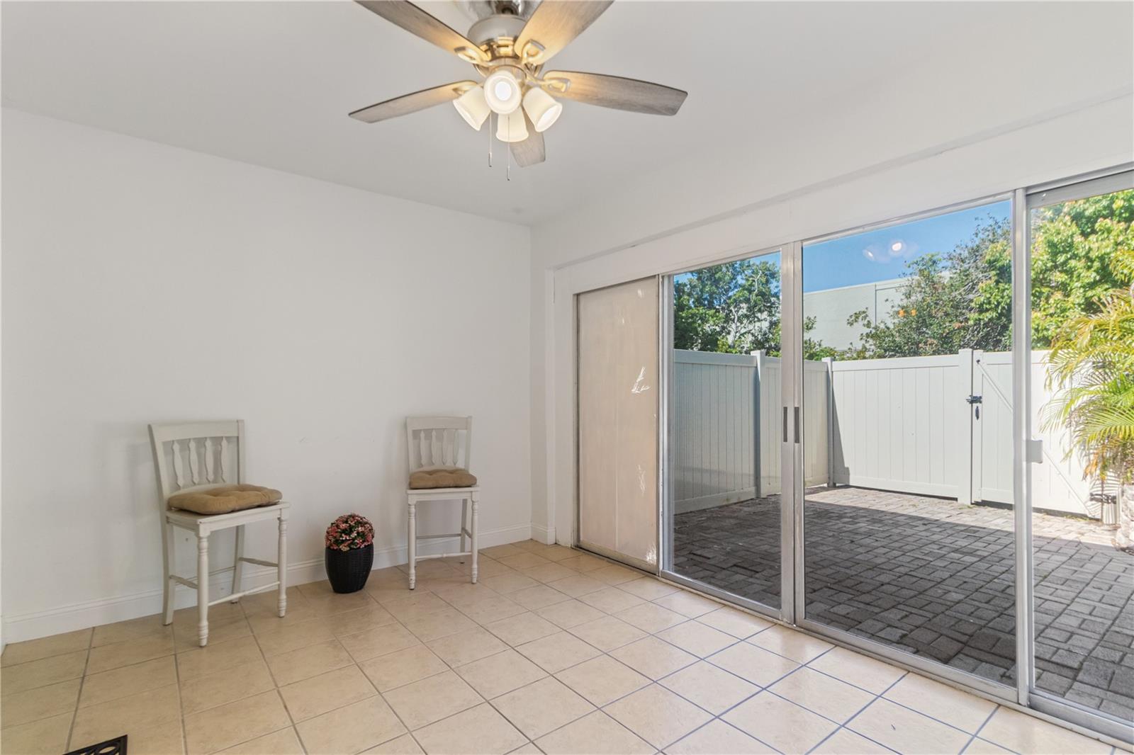 Image 16 of 24 For 10309 Carrollwood Lane 11