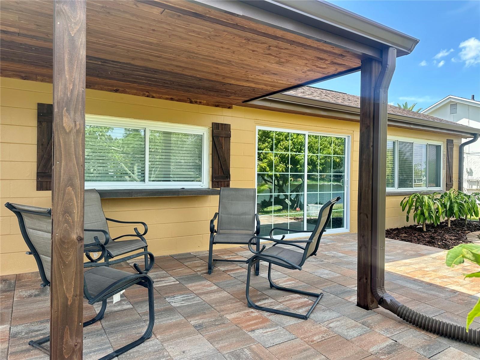 Image 12 of 14 For 3532 Overland Drive
