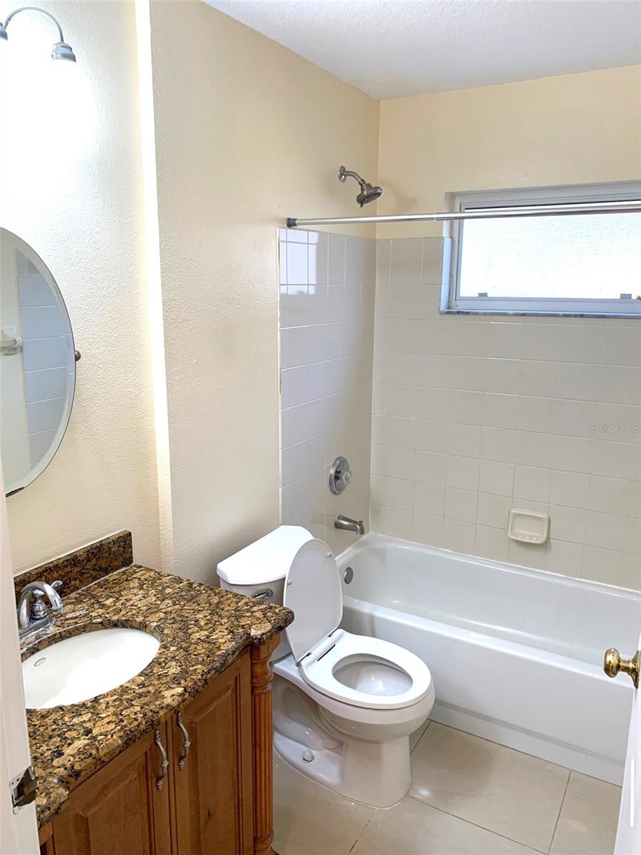 Image 17 of 31 For 10208 Grant Creek Drive
