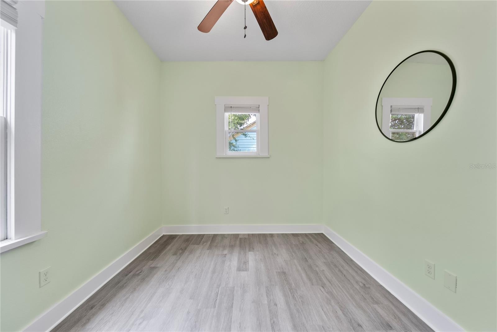 Image 21 of 41 For 1708 15th Avenue