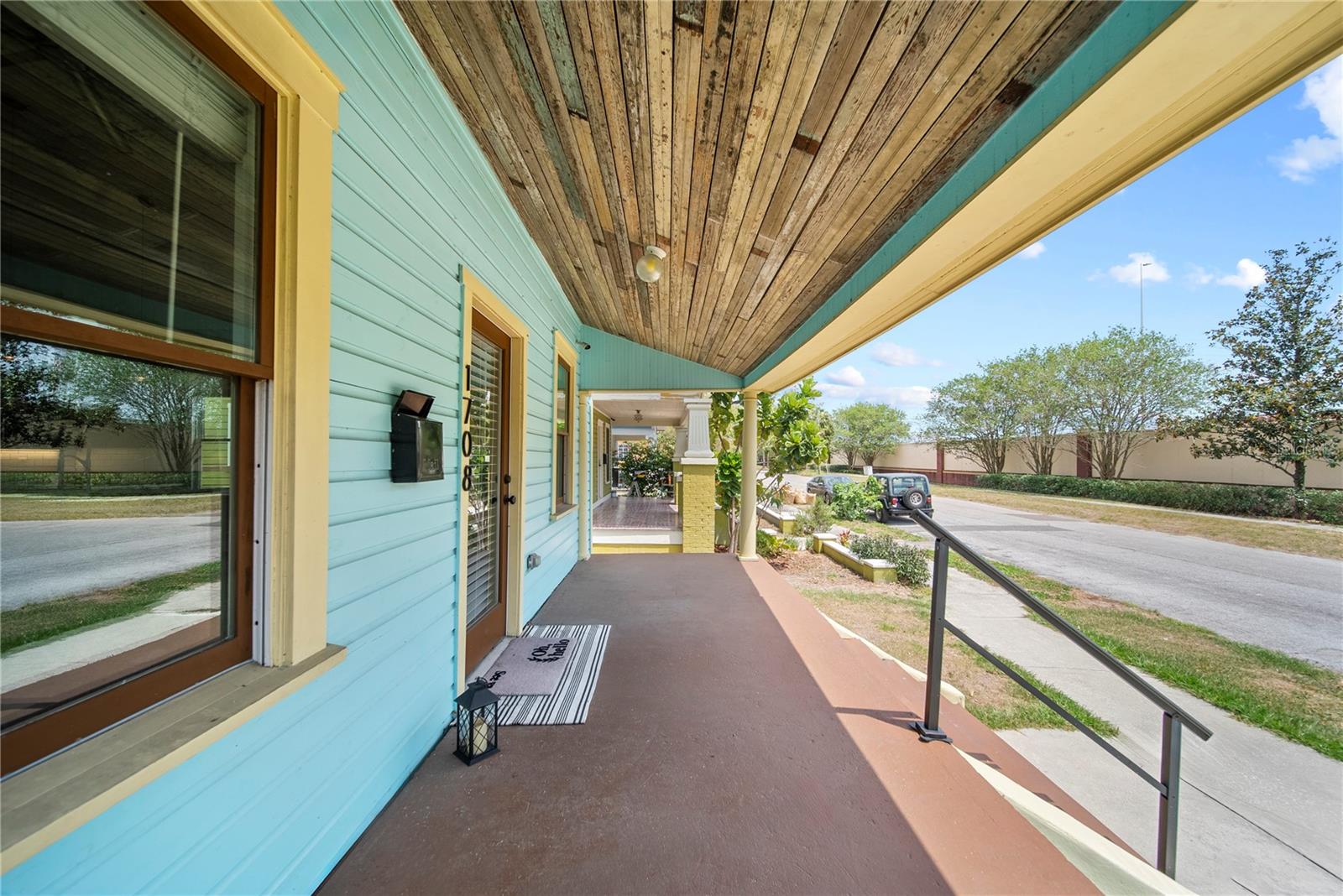 Image 3 of 41 For 1708 15th Avenue