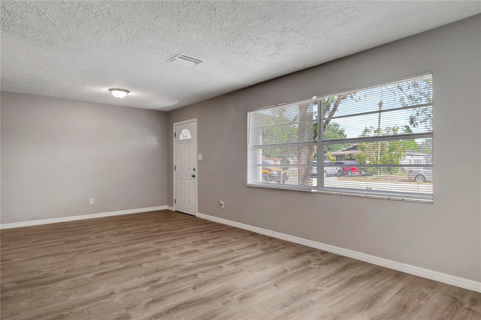 Image 8 of 37 For 3003 27th Avenue