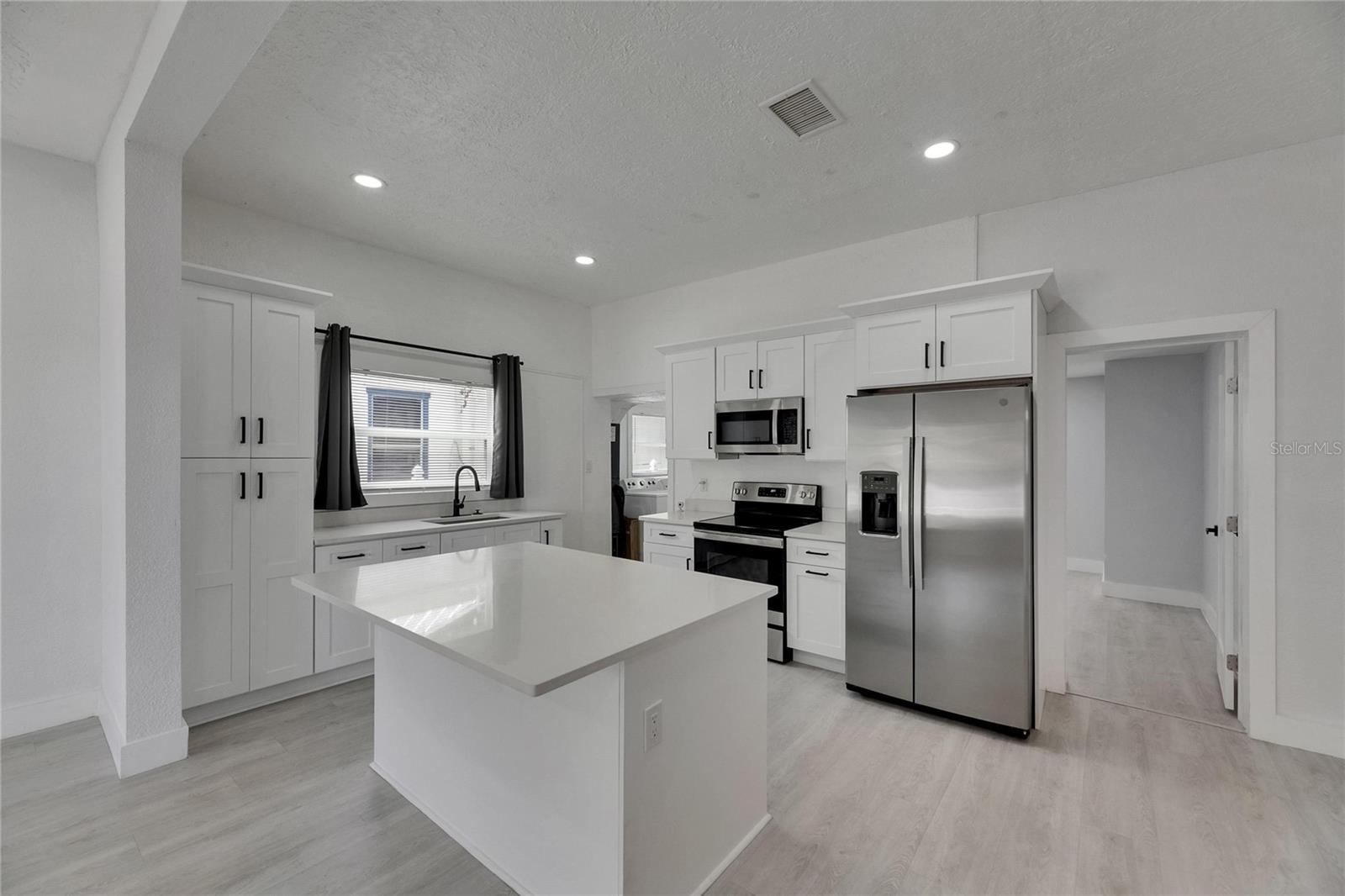 Image 13 of 44 For 1208 18th Avenue