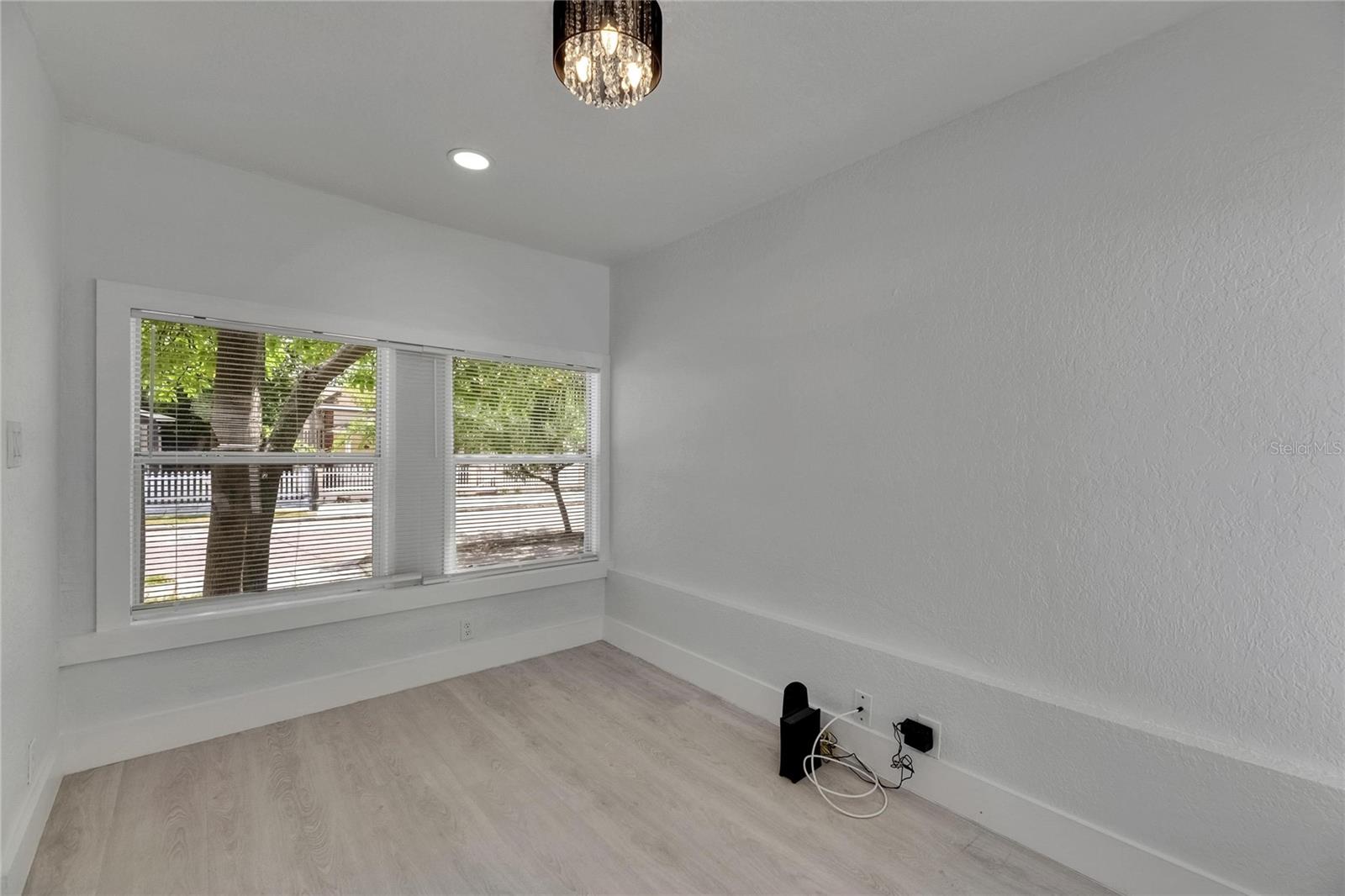 Image 33 of 44 For 1208 18th Avenue
