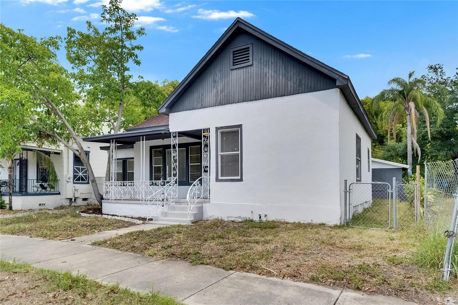 Image 43 of 44 For 1208 18th Avenue