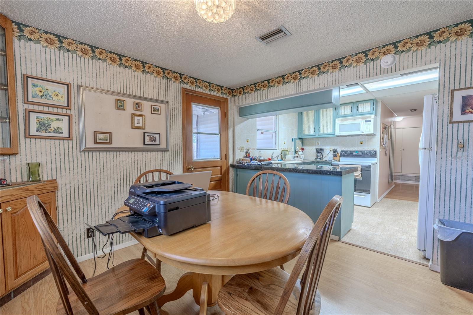Image 11 of 50 For 503 Chestnut Street