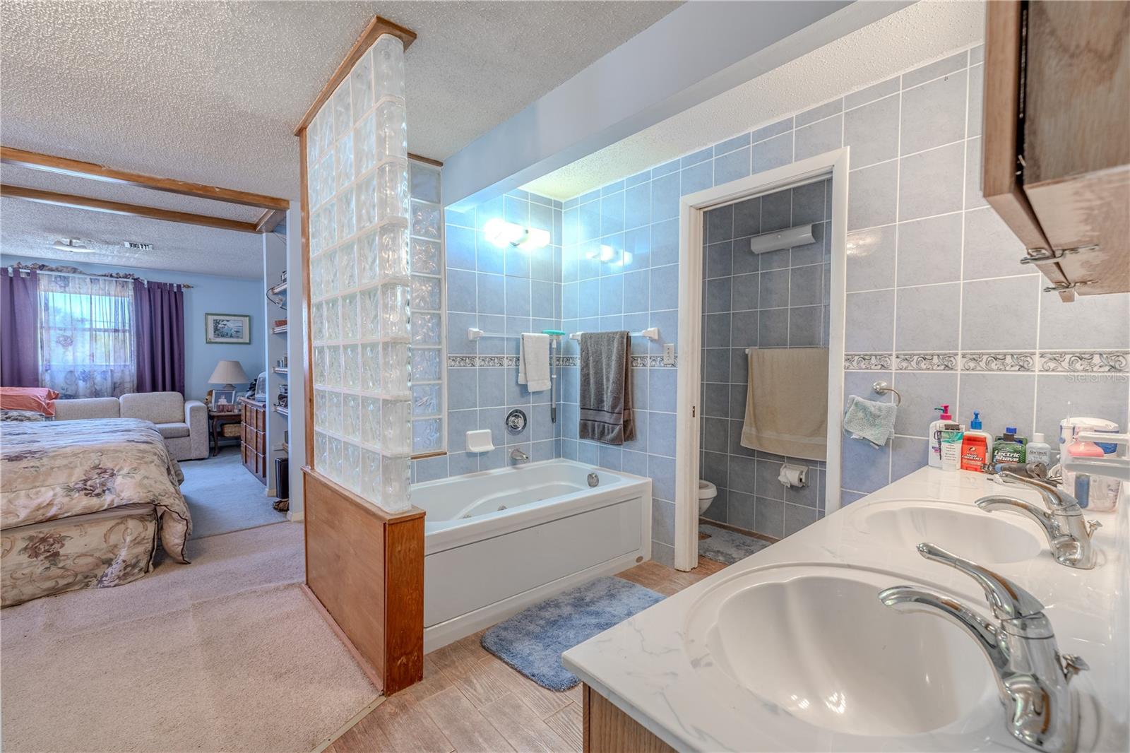Image 17 of 50 For 503 Chestnut Street