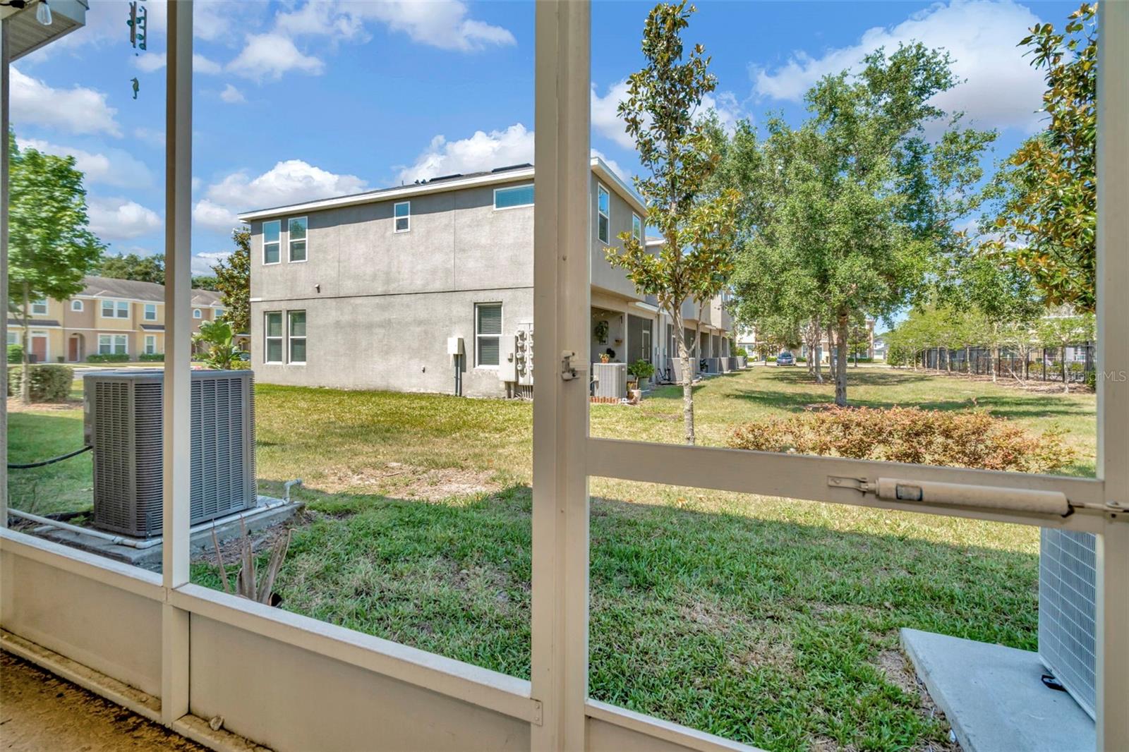 Image 31 of 42 For 7021 White Treetop Place