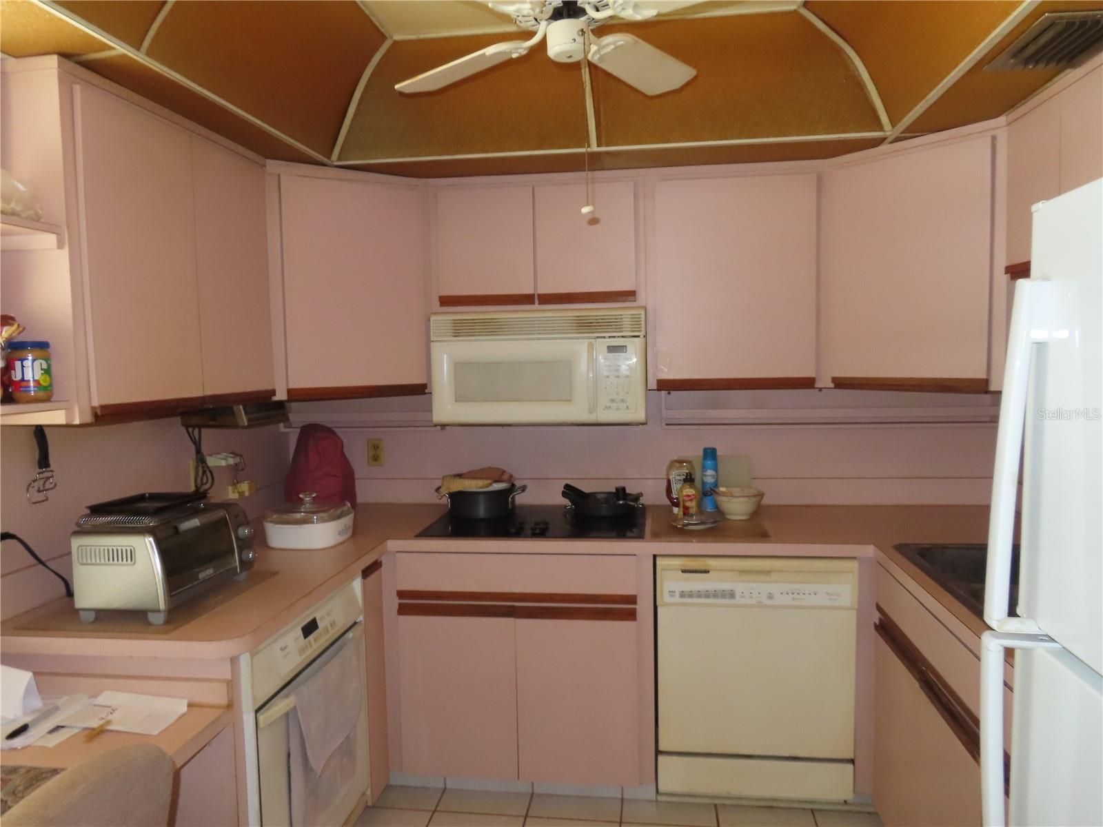 Image 4 of 14 For 2618 Cove Cay Drive 403