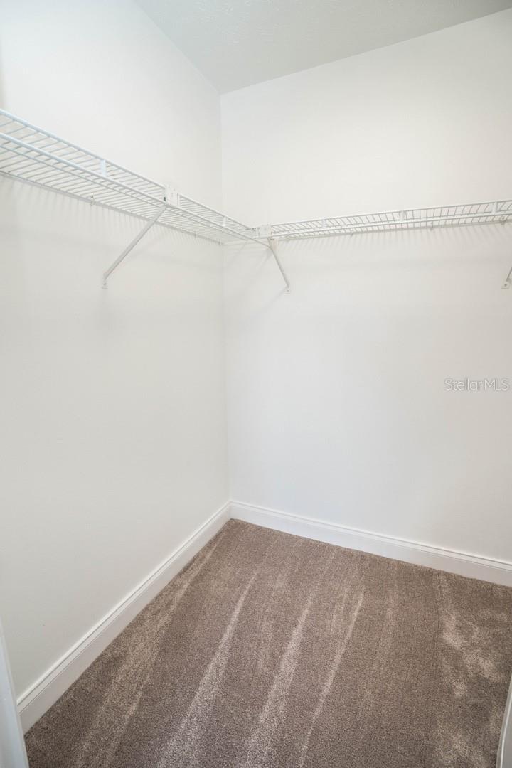 Listing photo id 41 for 6509 Dolphin Cove Drive