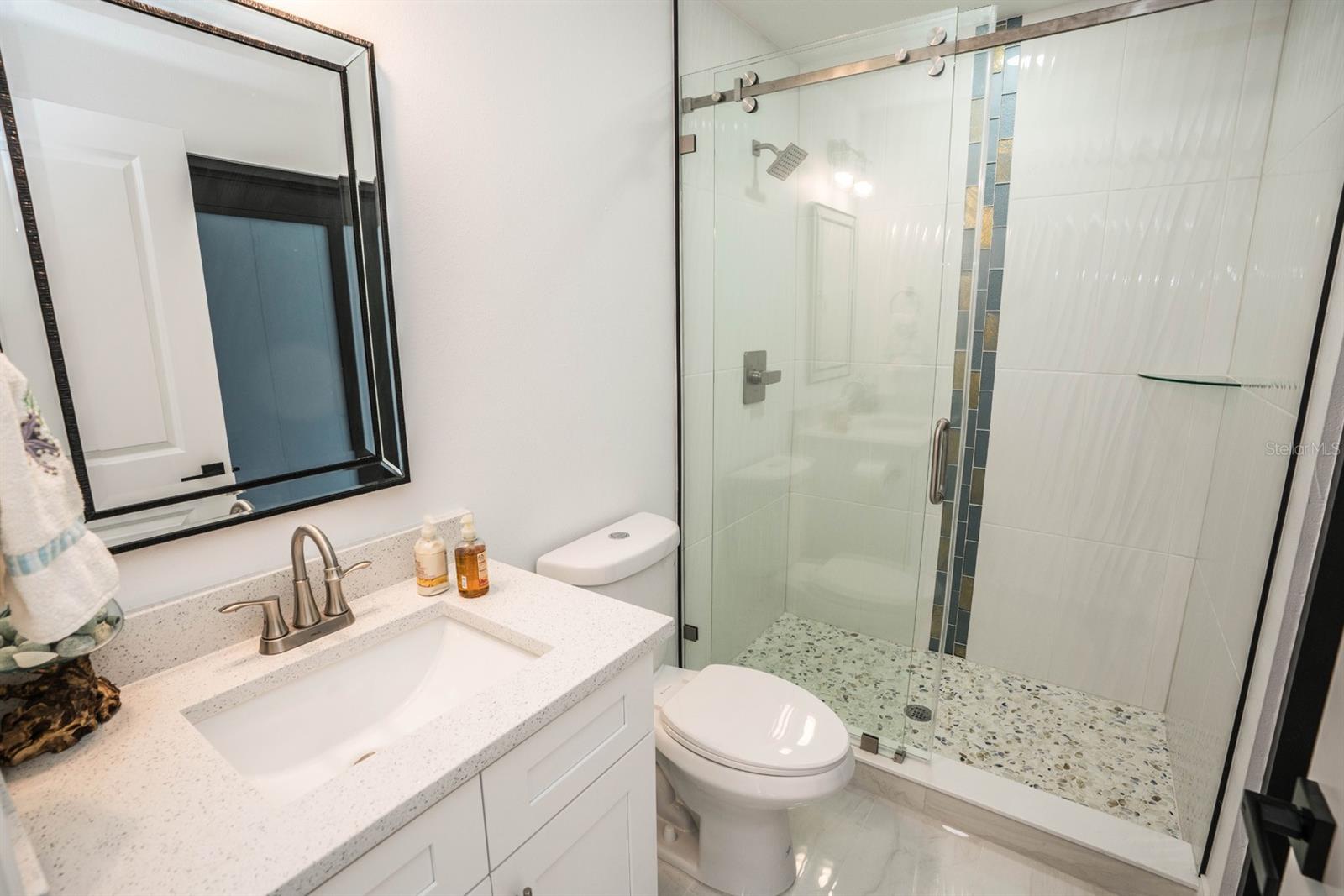 Listing photo id 43 for 6509 Dolphin Cove Drive