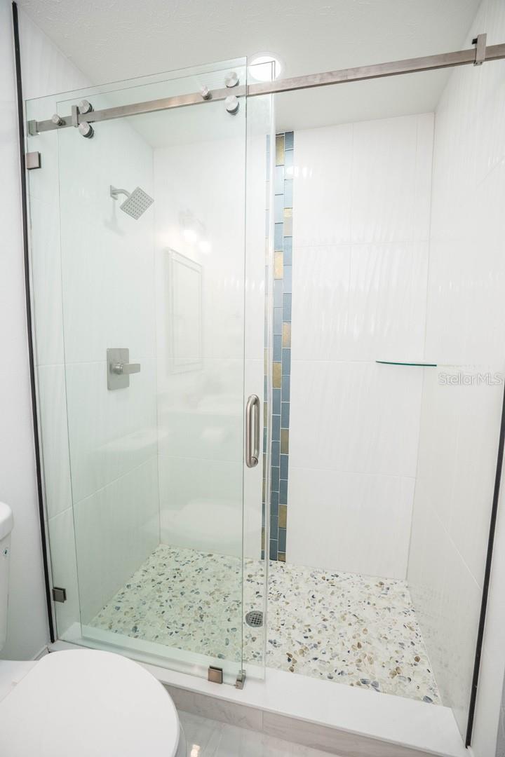Listing photo id 44 for 6509 Dolphin Cove Drive