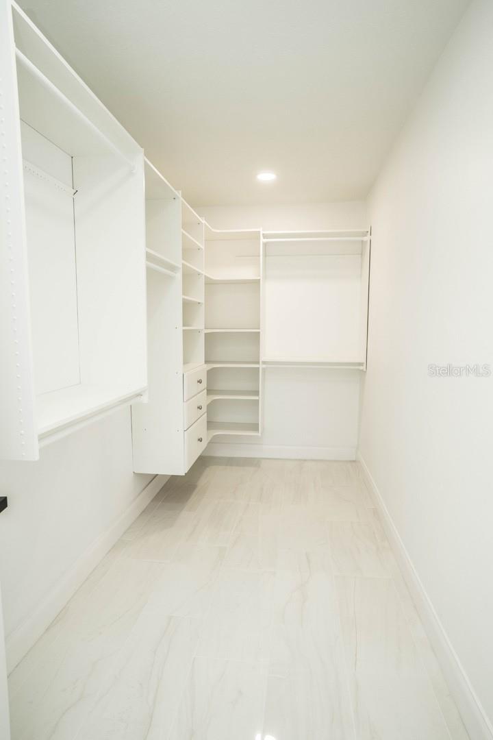 Listing photo id 49 for 6509 Dolphin Cove Drive