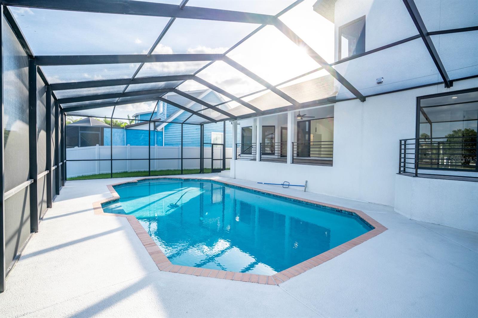 Listing photo id 62 for 6509 Dolphin Cove Drive