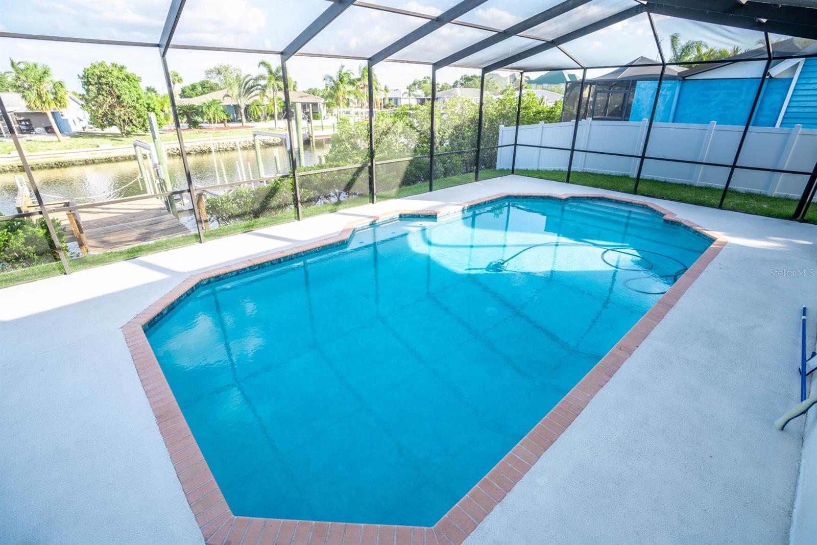 Listing photo id 63 for 6509 Dolphin Cove Drive