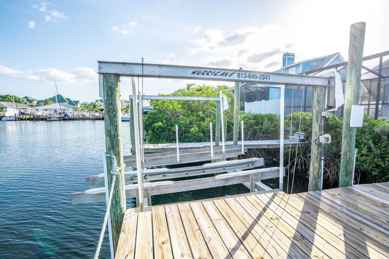 Listing photo id 65 for 6509 Dolphin Cove Drive