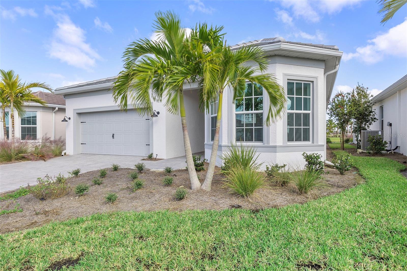 Image 4 of 32 For 17030 Moonflower Drive