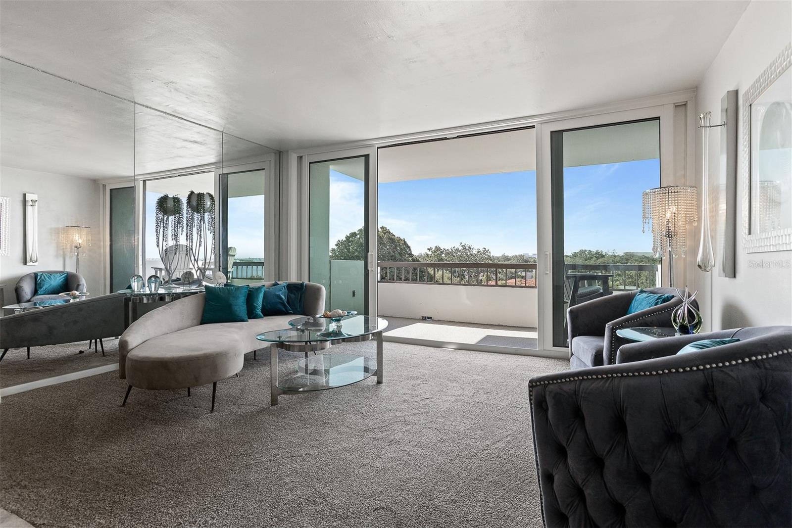 Listing photo id 11 for 30 Turner Street 604