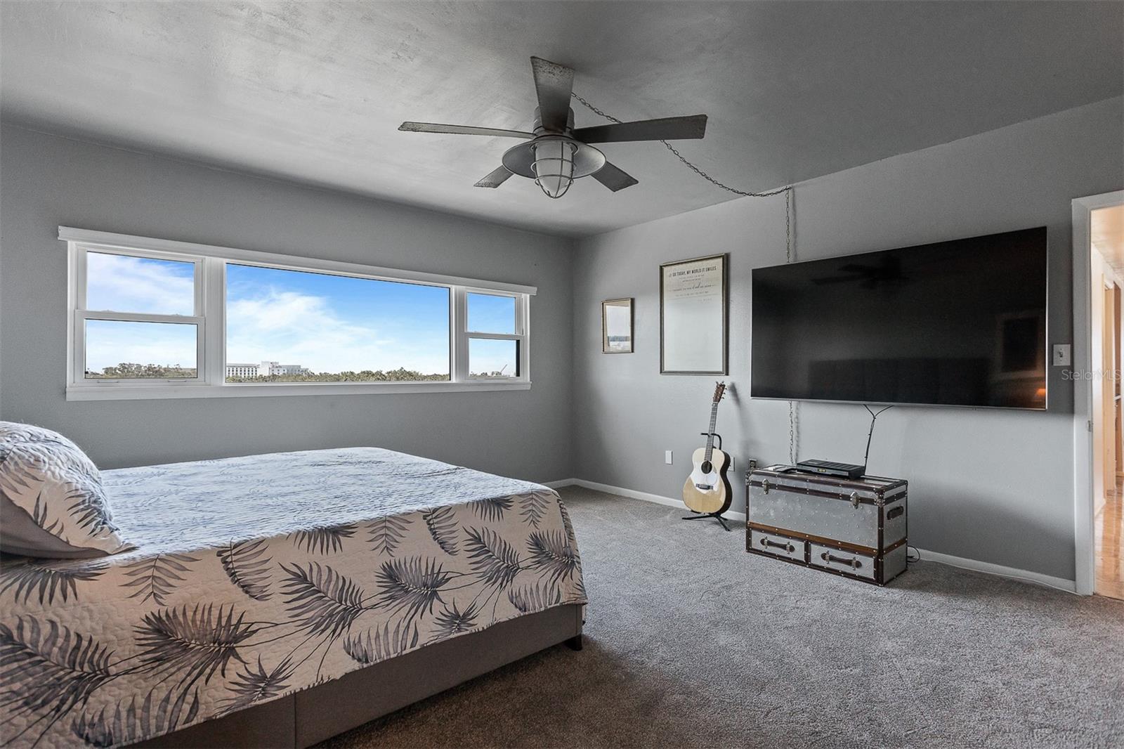 Listing photo id 21 for 30 Turner Street 604