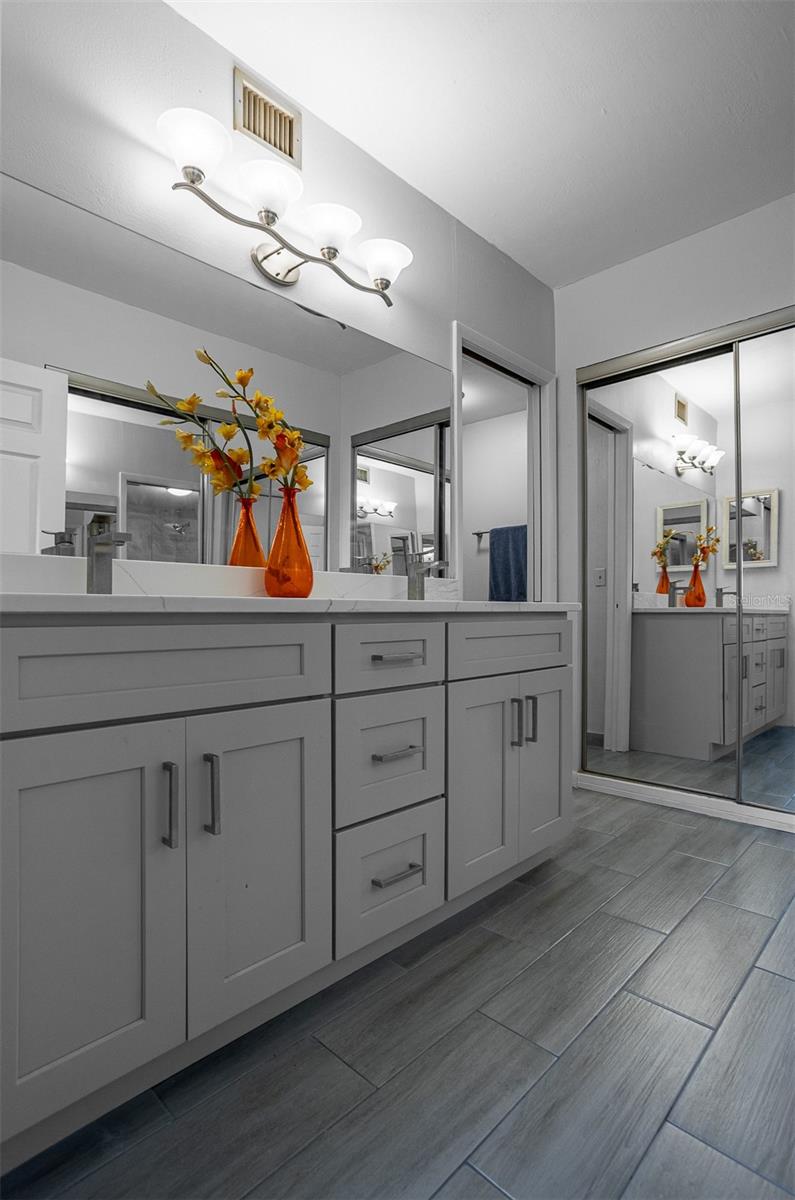 Listing photo id 22 for 30 Turner Street 604