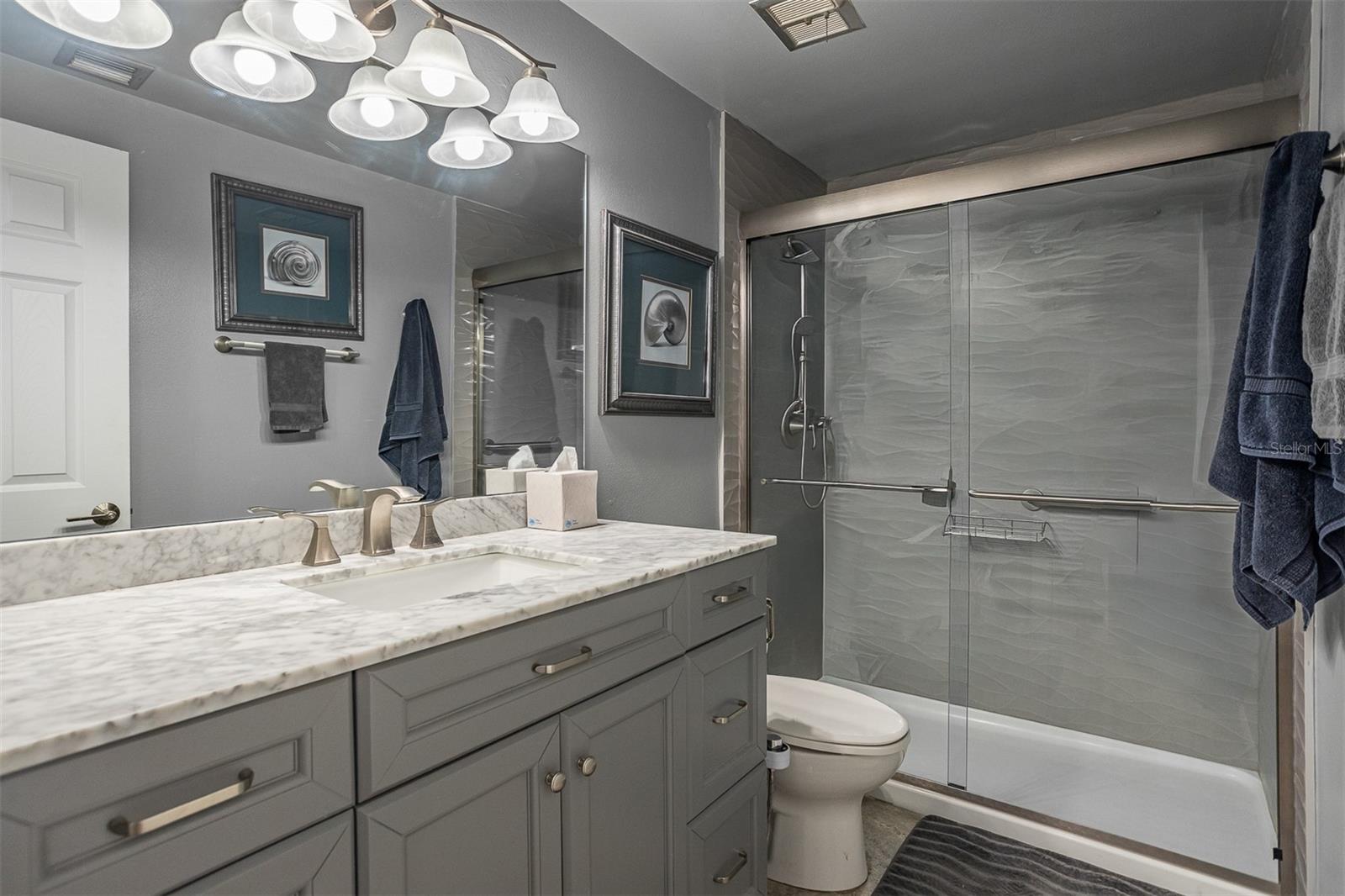 Listing photo id 25 for 30 Turner Street 604