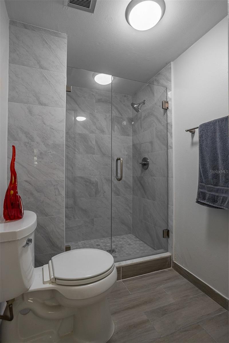 Listing photo id 28 for 30 Turner Street 604