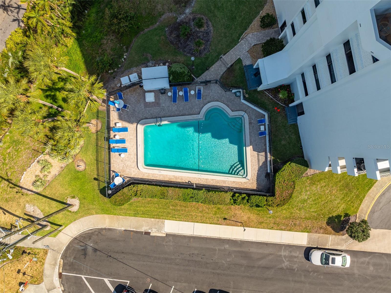 Listing photo id 49 for 30 Turner Street 604