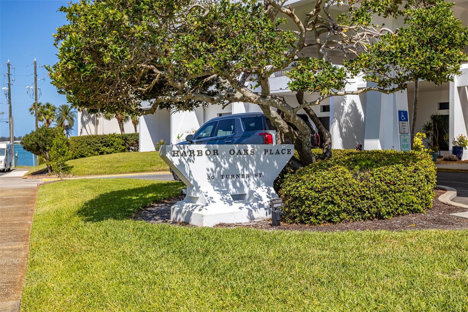 Listing photo id 68 for 30 Turner Street 604