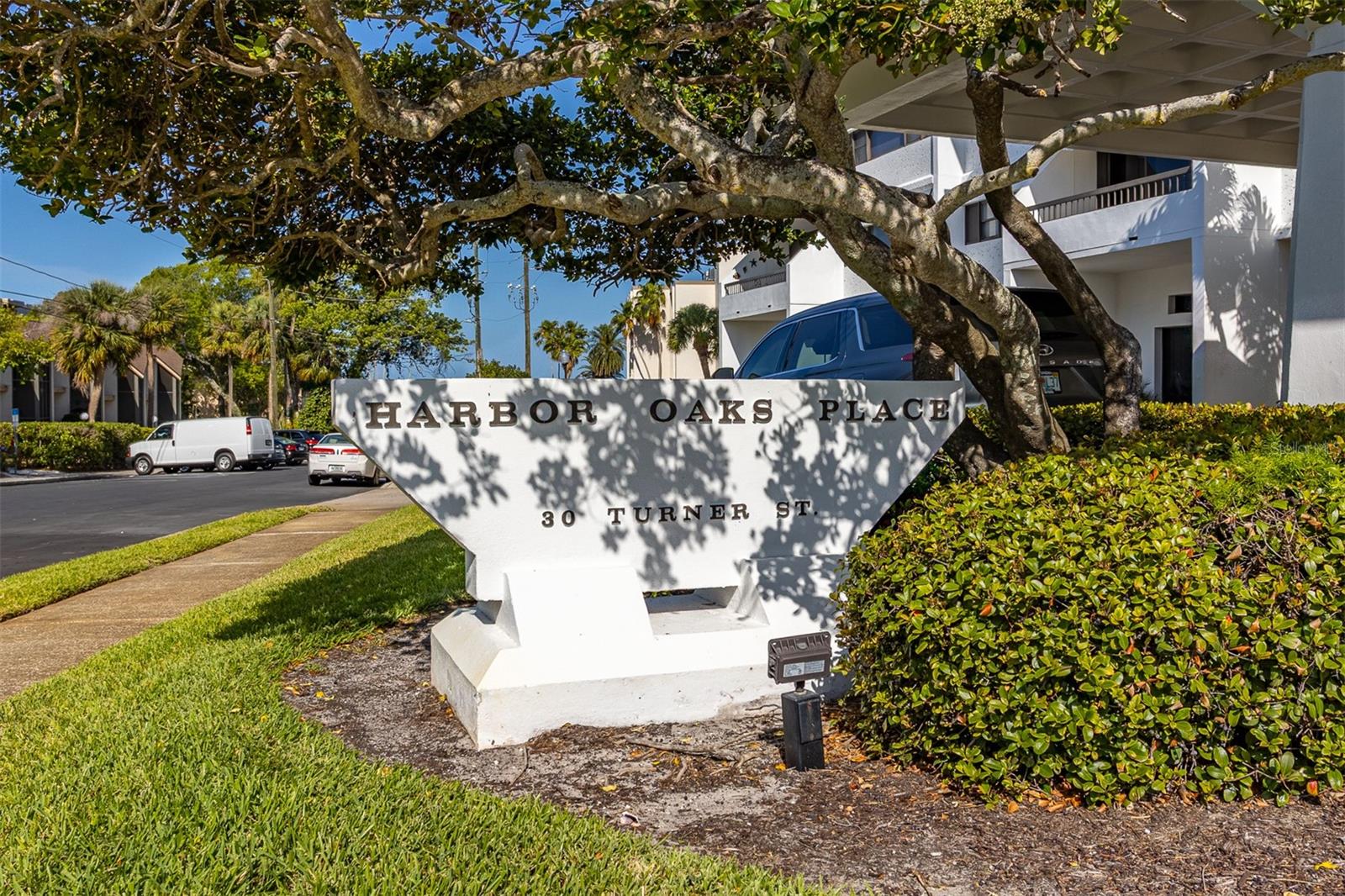 Listing photo id 86 for 30 Turner Street 604