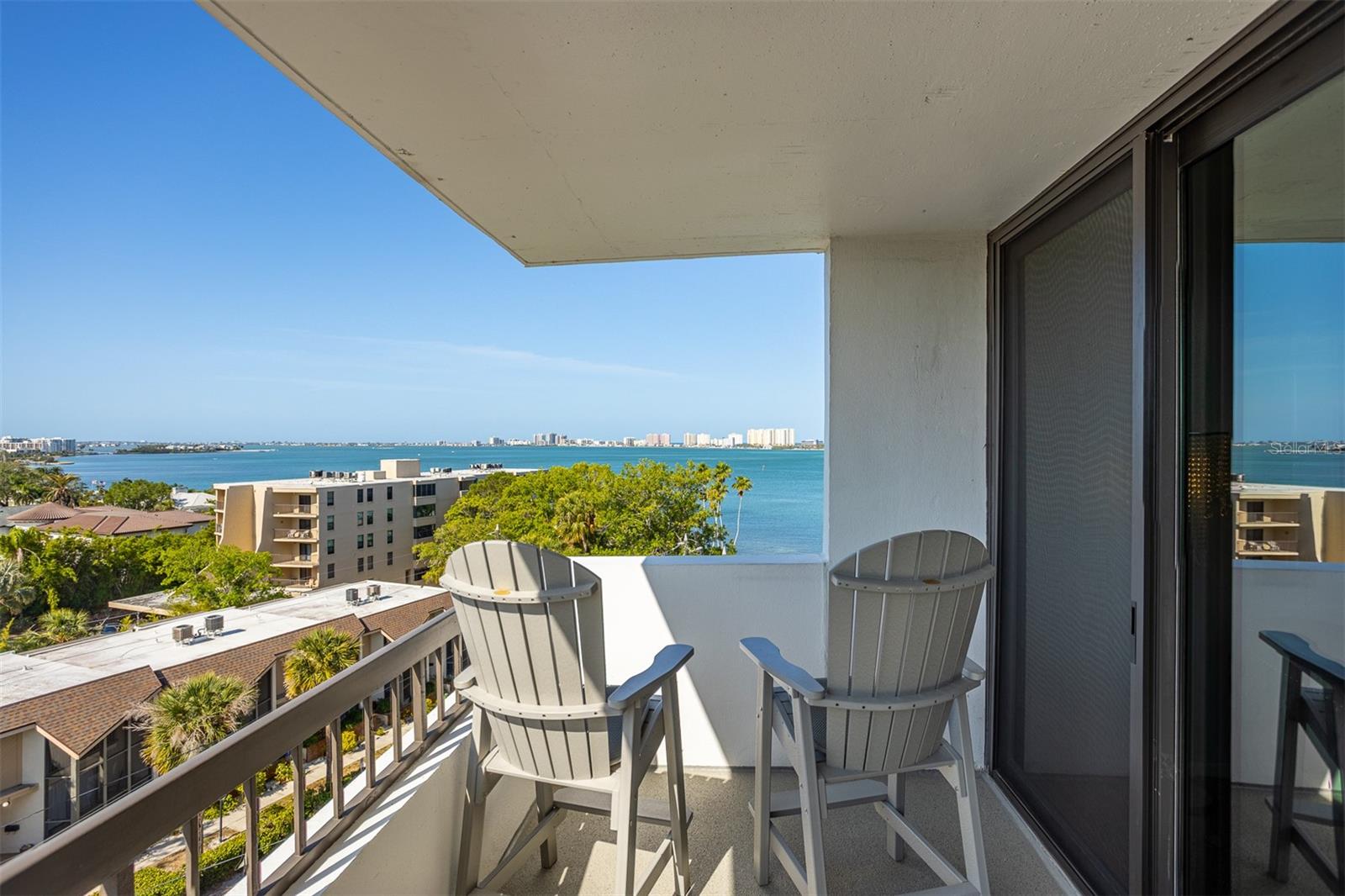 Listing photo id 91 for 30 Turner Street 604