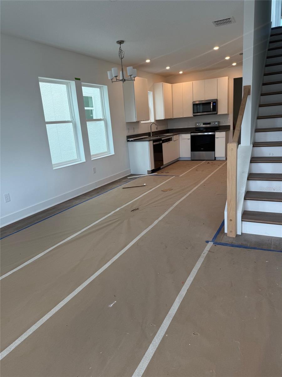 Listing photo id 6 for 2309 Spruce Street
