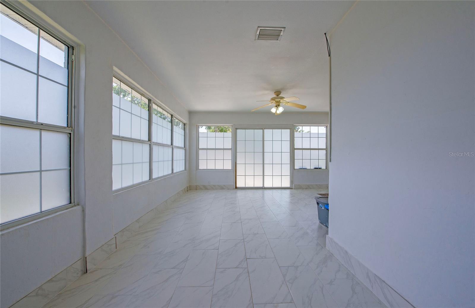 Image 31 of 43 For 2486 Hickman Cir