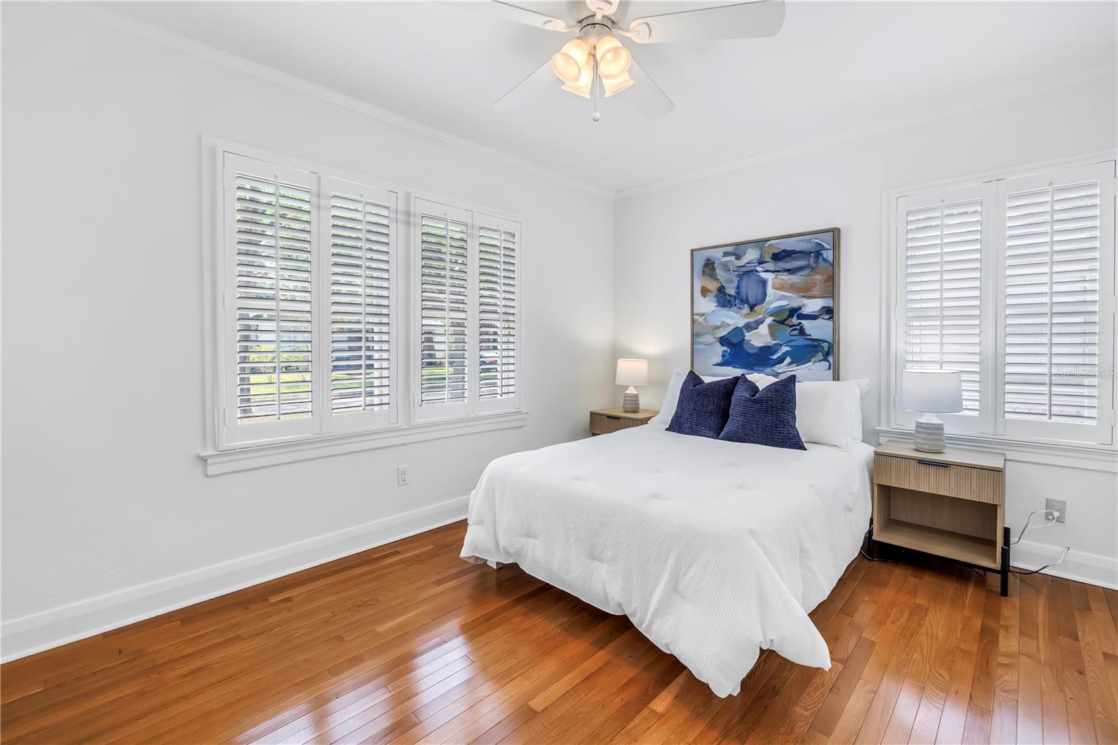 Image 10 of 39 For 3709 Santiago Street