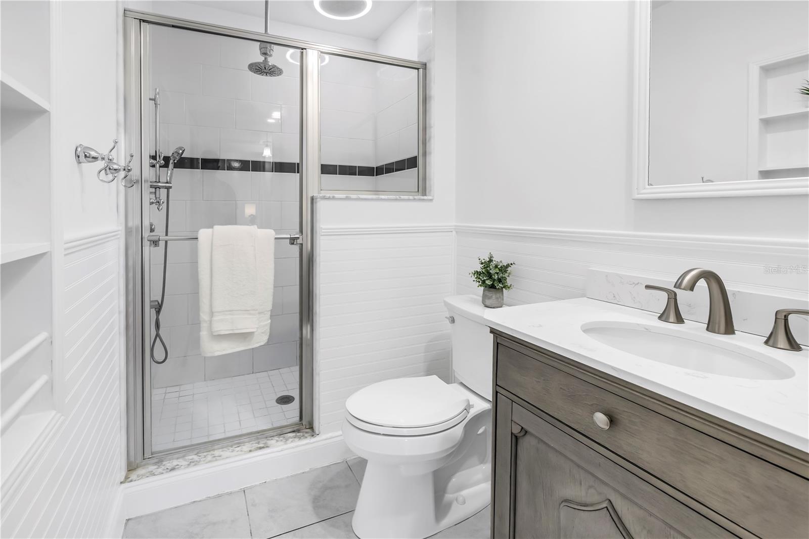 Image 12 of 39 For 3709 Santiago Street