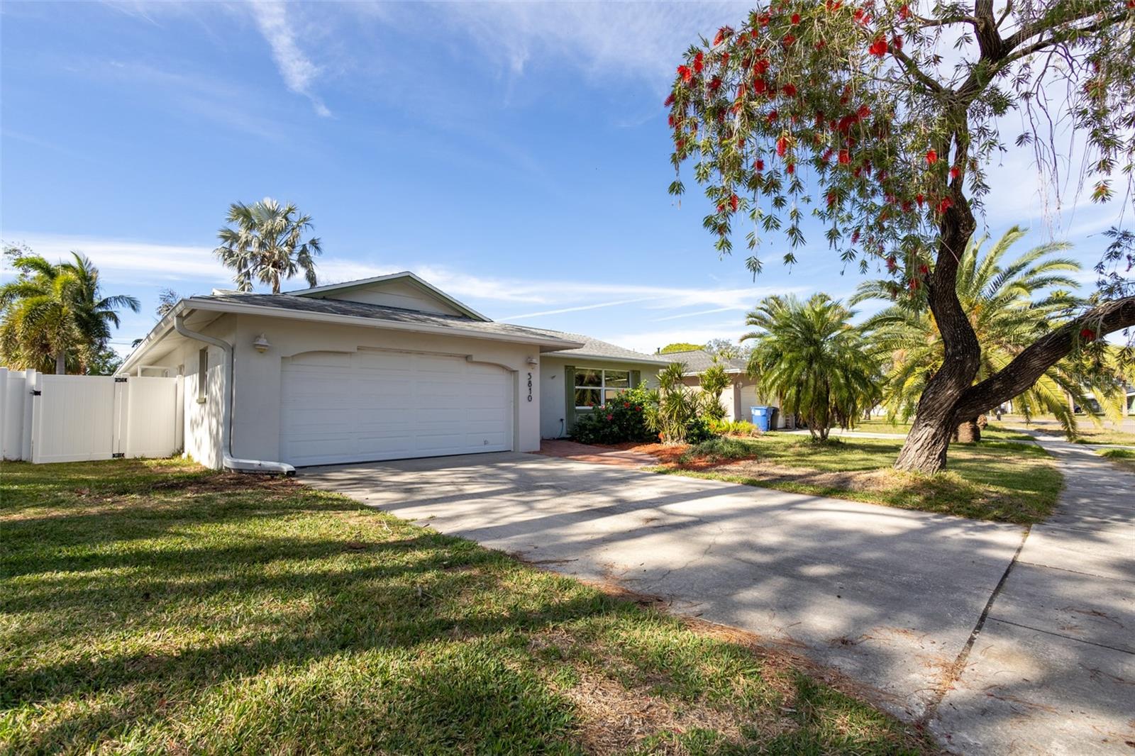 Details for 5810 Venetian Boulevard Ne, ST PETERSBURG, FL 33703