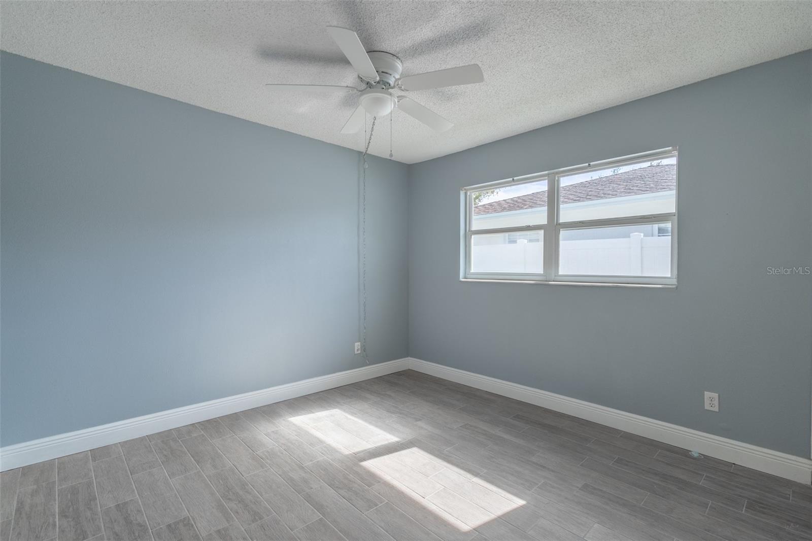 Image 14 of 25 For 5810 Venetian Boulevard Ne
