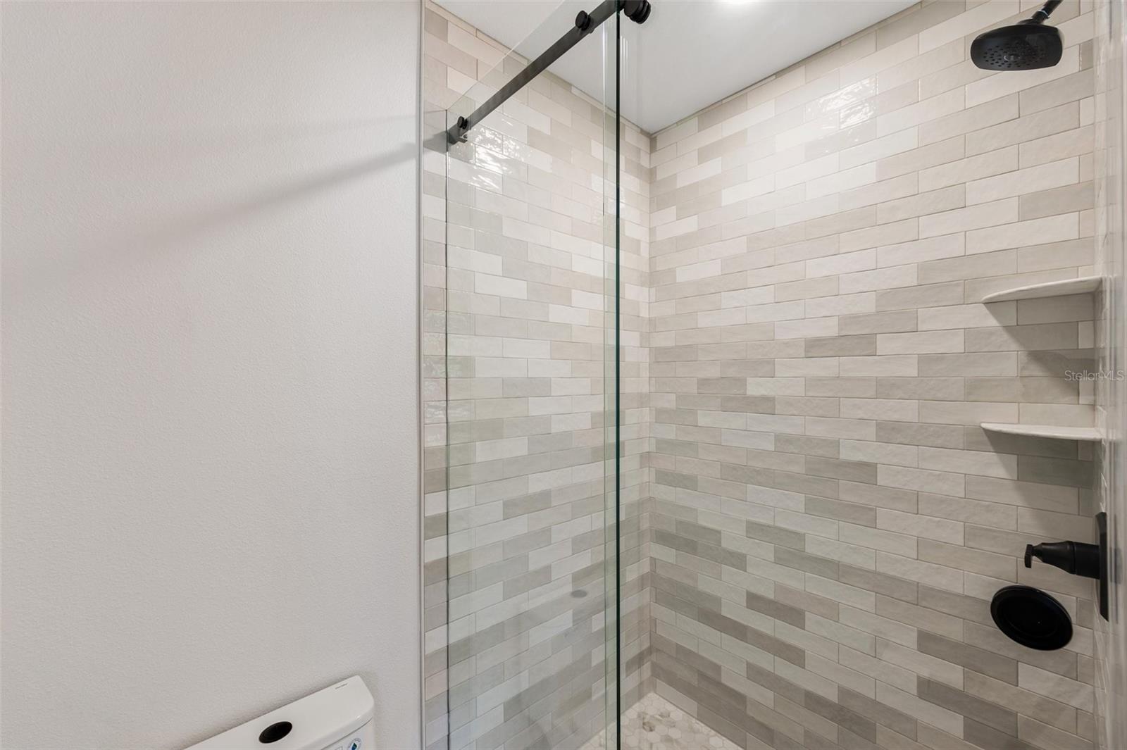 Image 14 of 27 For 1401 49th Street N