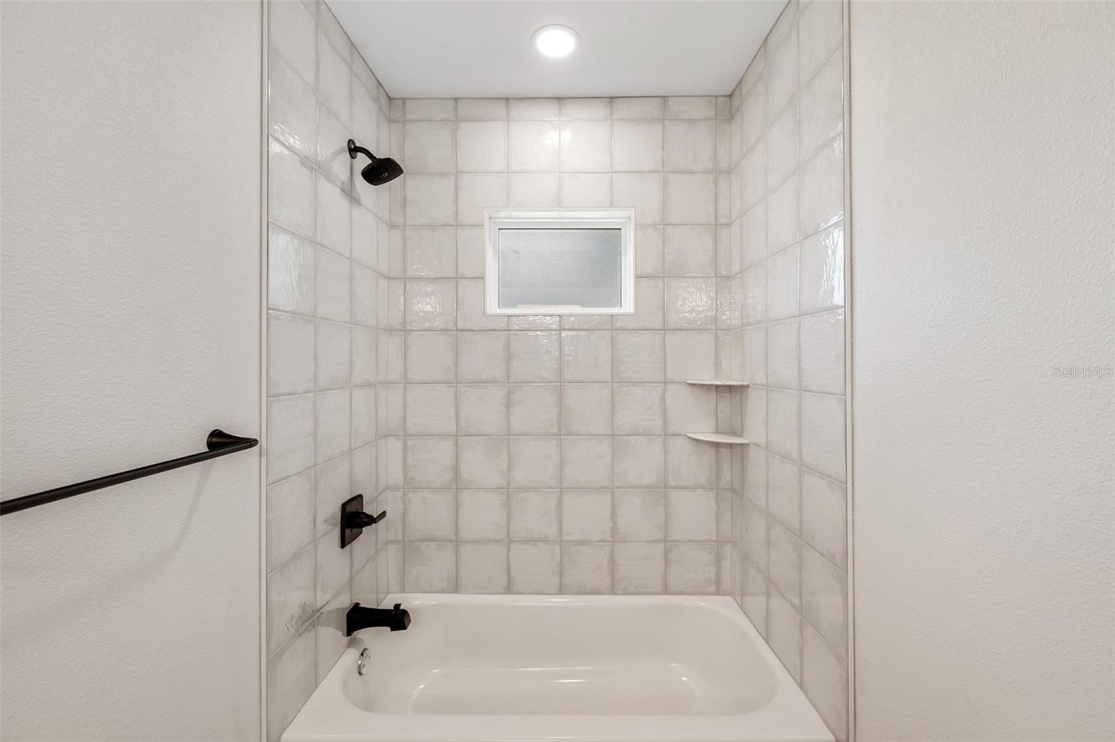 Image 19 of 27 For 1401 49th Street N