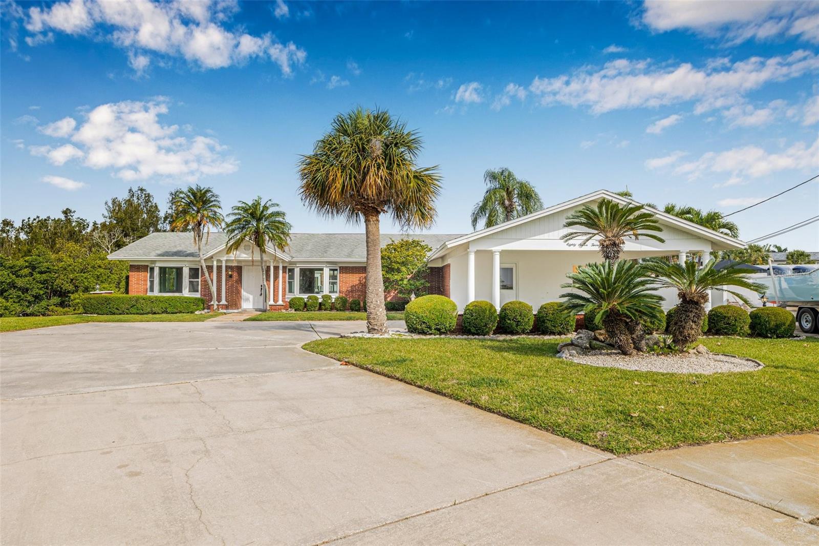 Details for 8727 Bay Crest Lane, TAMPA, FL 33615