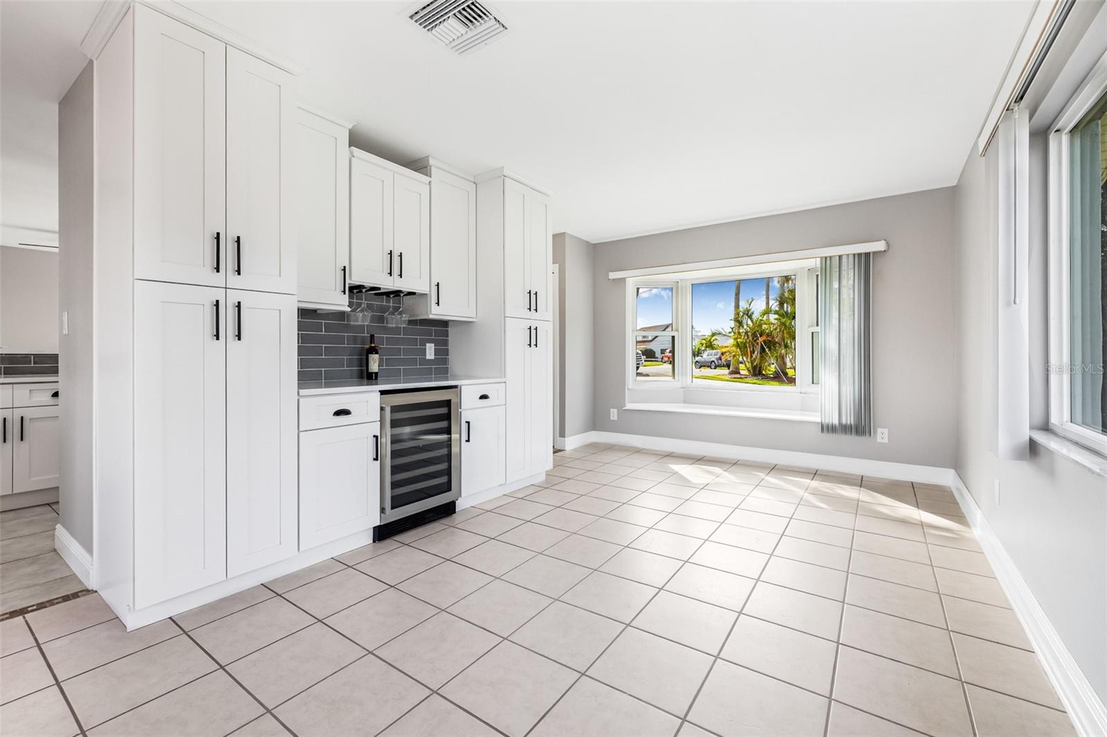 Image 14 of 40 For 8727 Bay Crest Lane