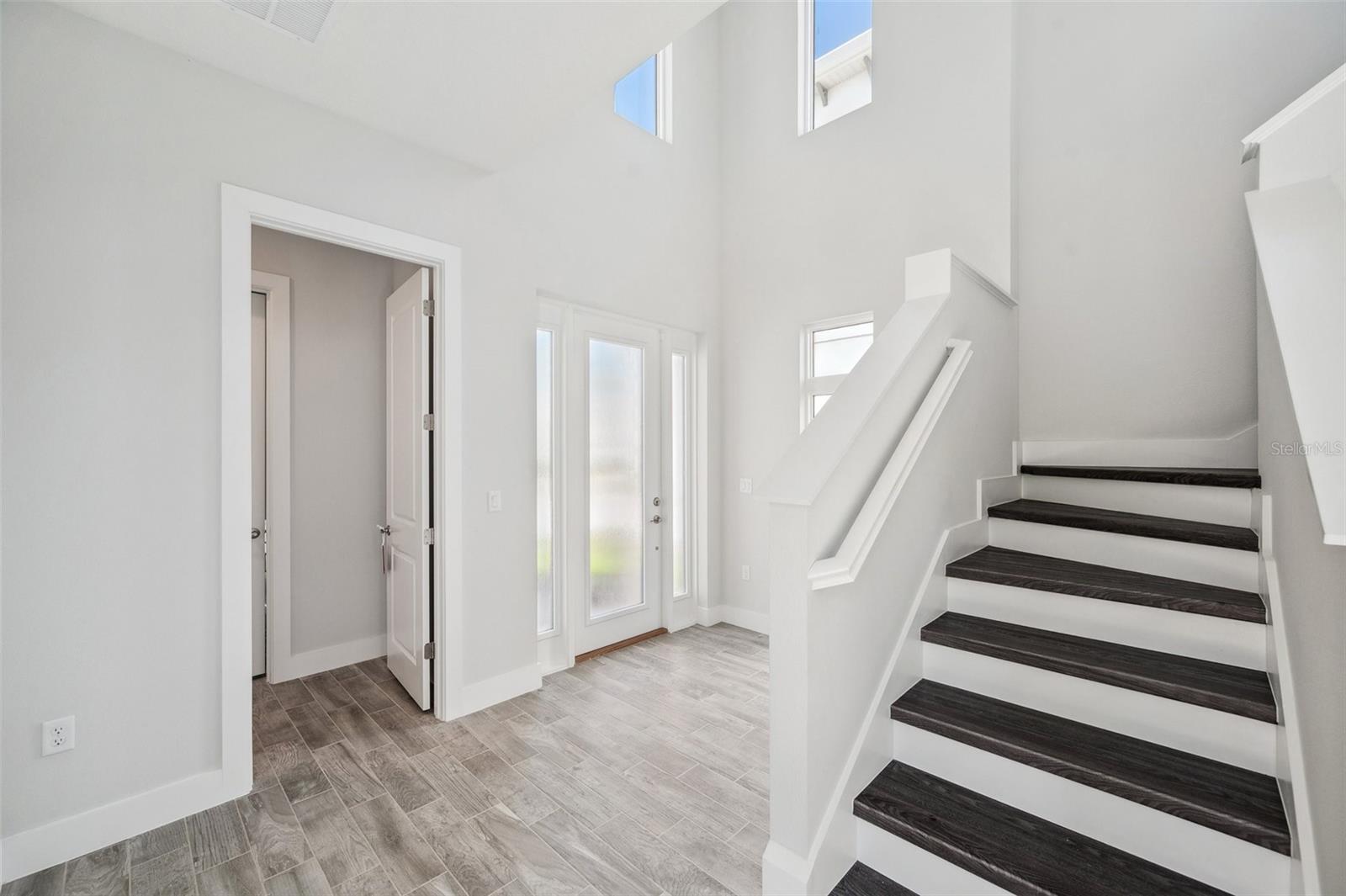 Image 3 of 72 For 5917 Cat Claw Lane