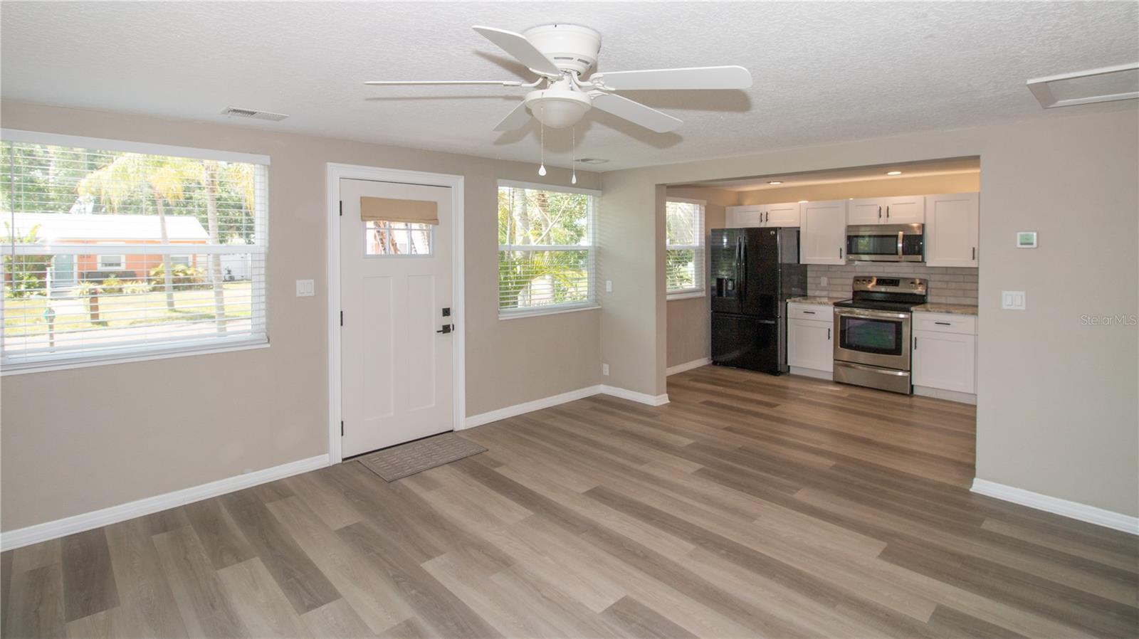 Image 10 of 31 For 1914 53rd Street S